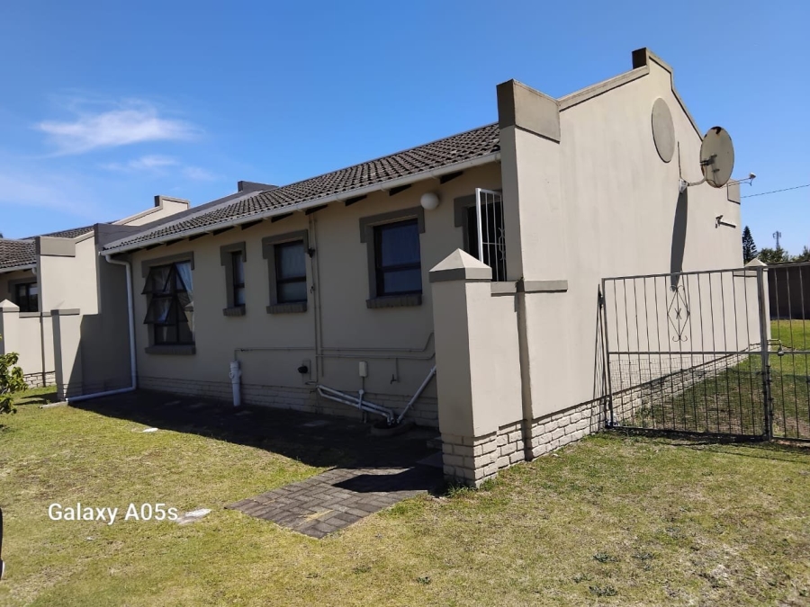 To Let  Bedroom Property for Rent in Kabega Park Eastern Cape